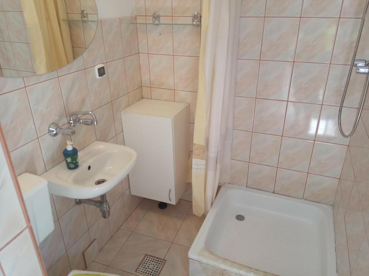 Pokoj Blisko Morza Hotell Kołobrzeg Exteriör bild